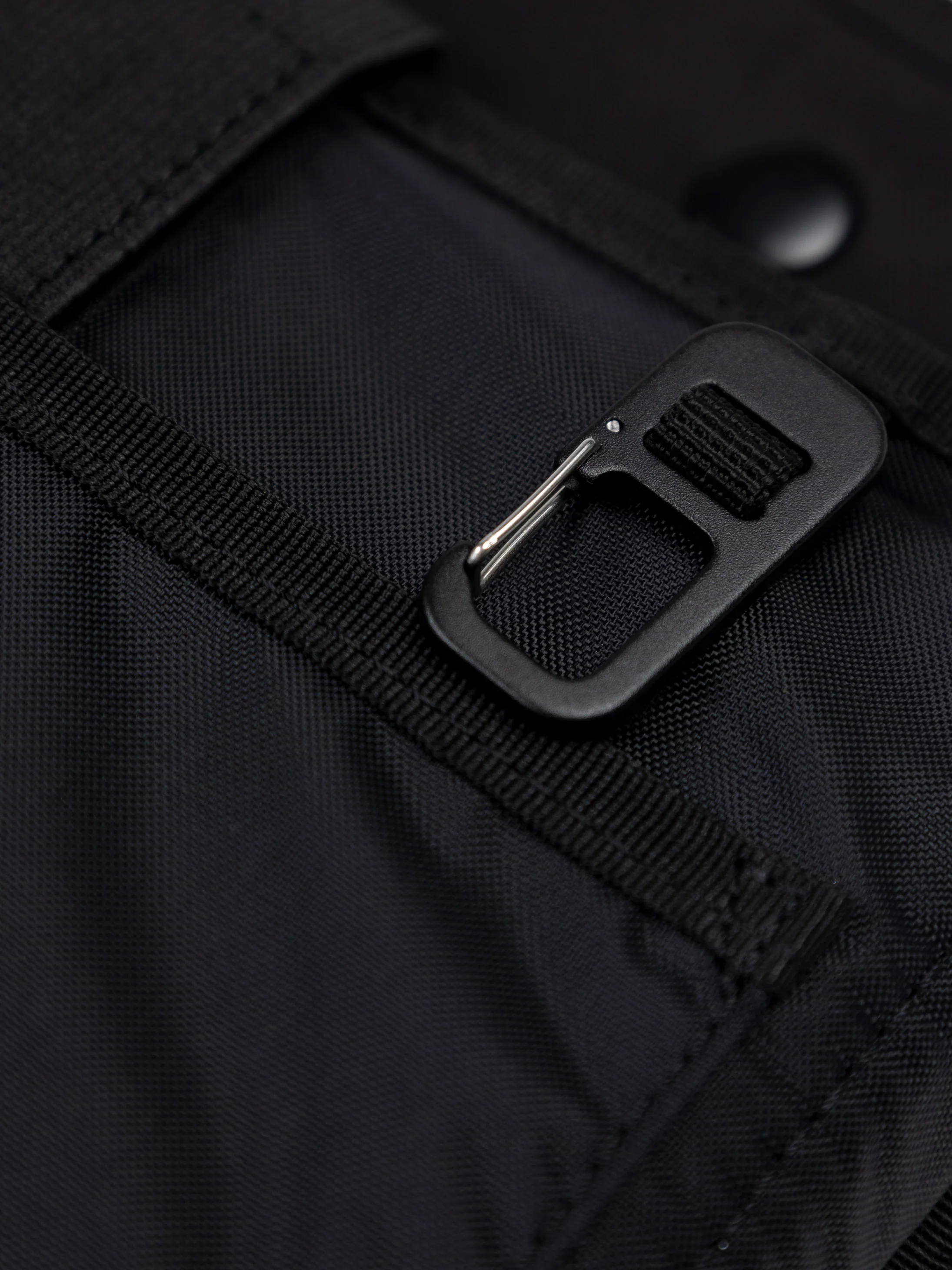 Drift 20L Waterproof Roll Top Backpack - Image 14