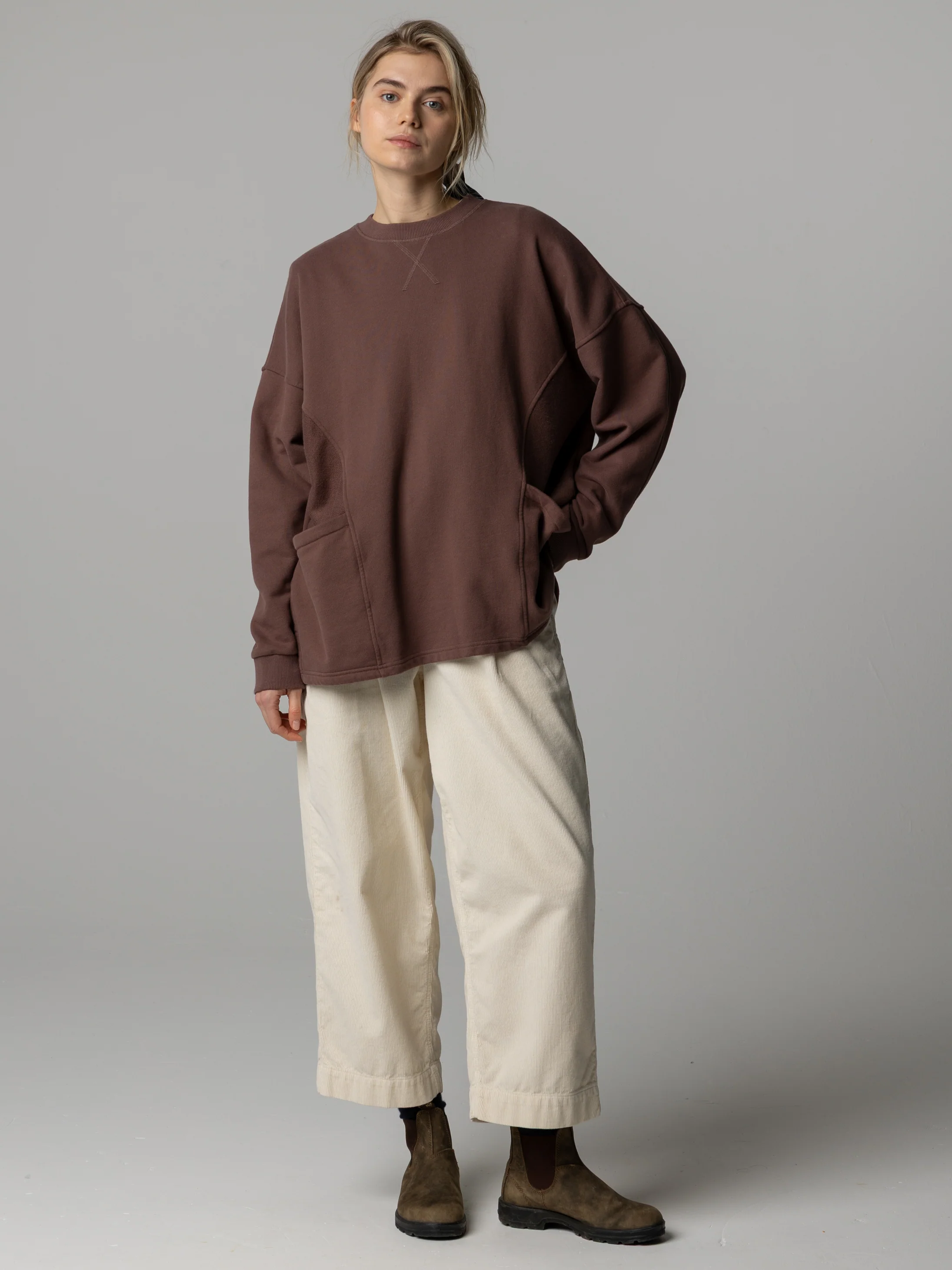 Women's Awen Sweatshirt - Image 4