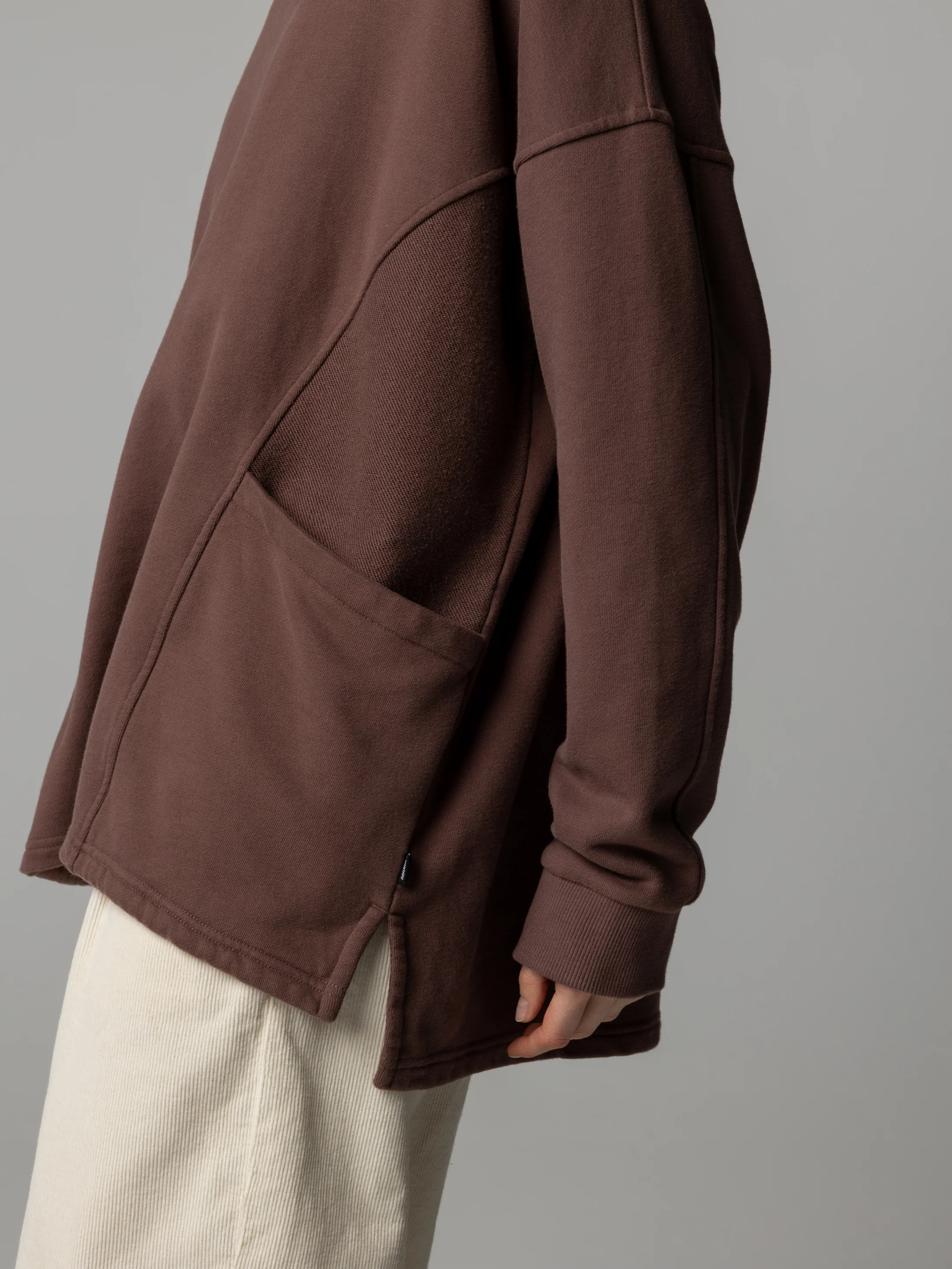 Women's Awen Sweatshirt - Image 6