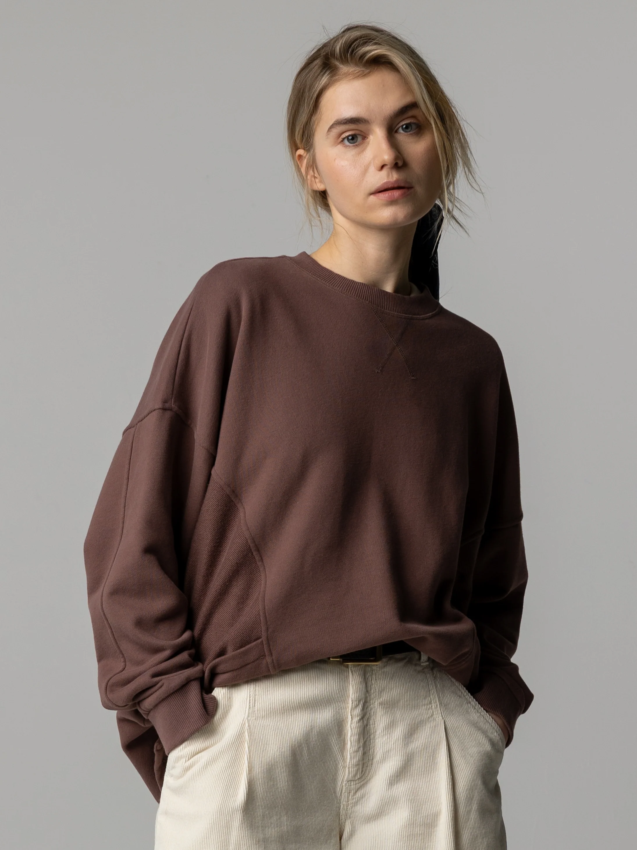 Women's Awen Sweatshirt - Image 7
